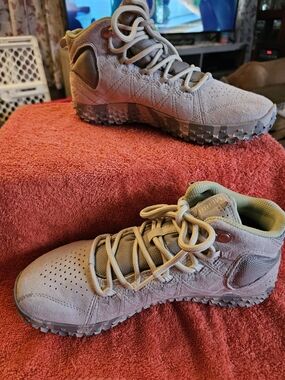 Merrell Wrapt Mid Waterproof boots, Merrell's barefoot-inspire NWOT
